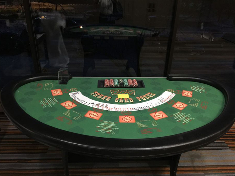 Poker table set up